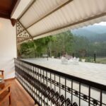 Deluxe room with balcony Vattavada