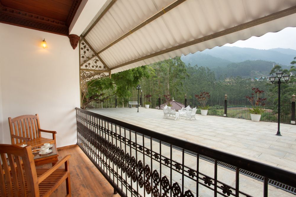 Deluxe room with balcony Vattavada